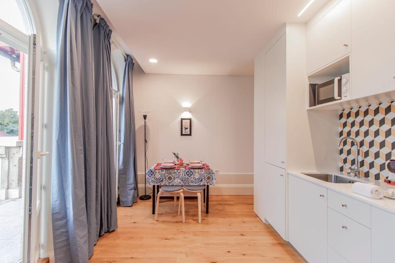 Sweet Studio Apartment W/ Big Balcony By Lovelystay Porto Kültér fotó
